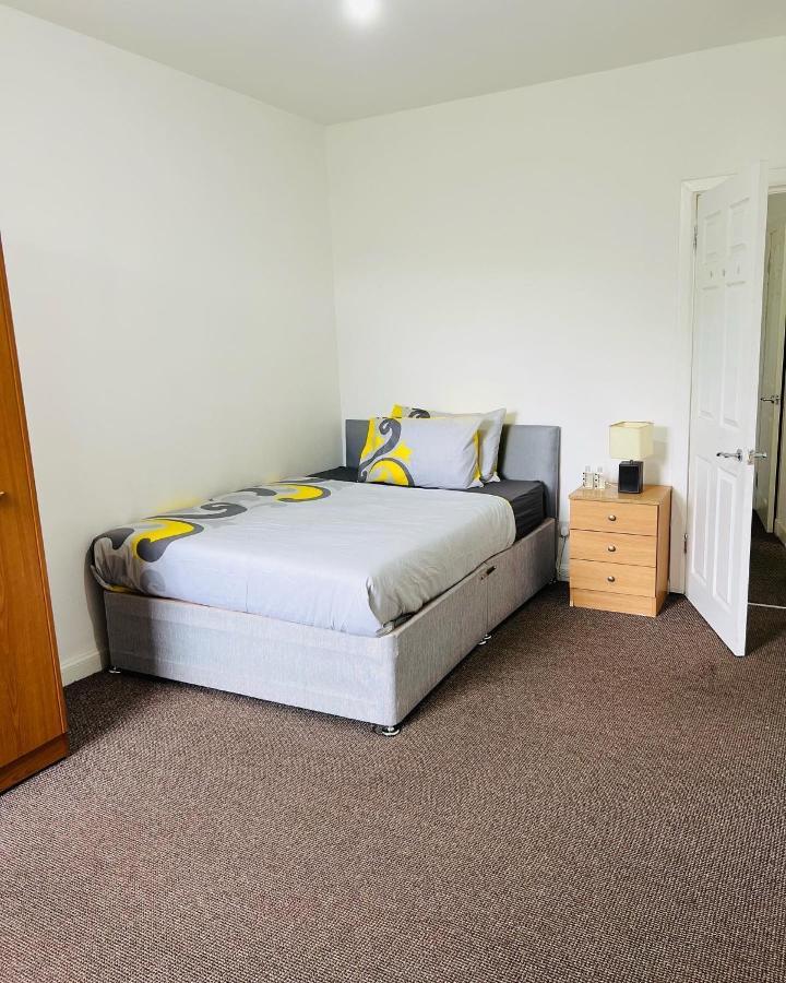 Simple 2Bed Flat In Edinburgh.アパートメント エクステリア 写真