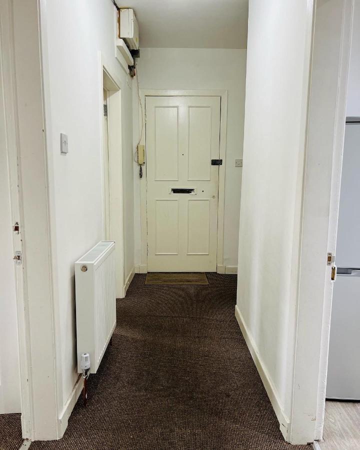 Simple 2Bed Flat In Edinburgh.アパートメント エクステリア 写真